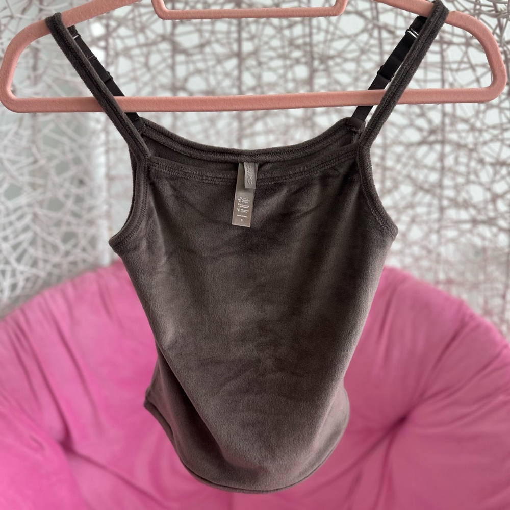 Skims Velour